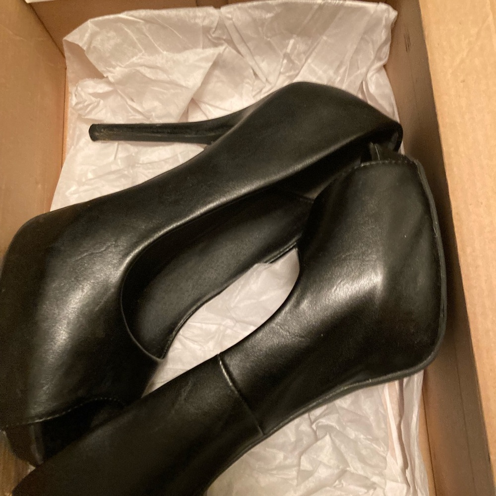 Elegant Black Women's Heels